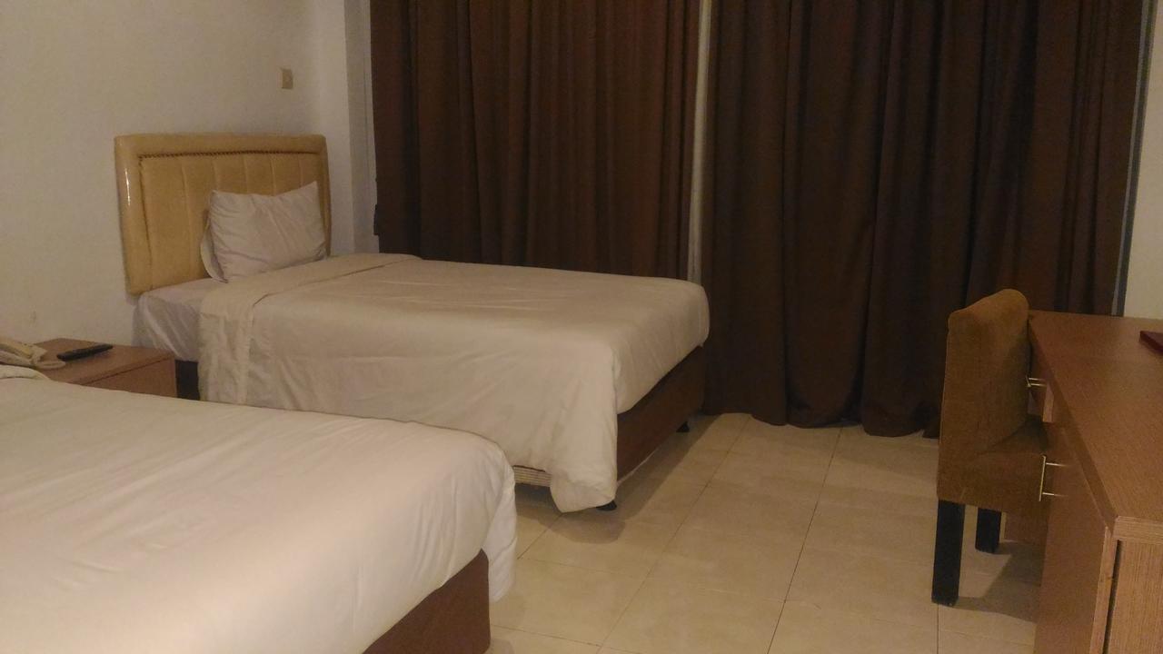 Grand Royal Taliwang Hotel Екстериор снимка