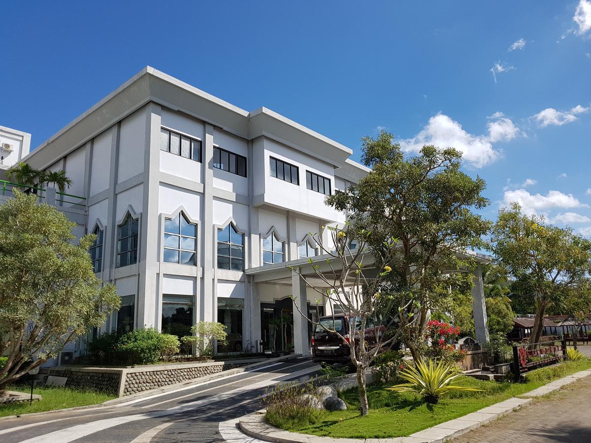 Grand Royal Taliwang Hotel Екстериор снимка